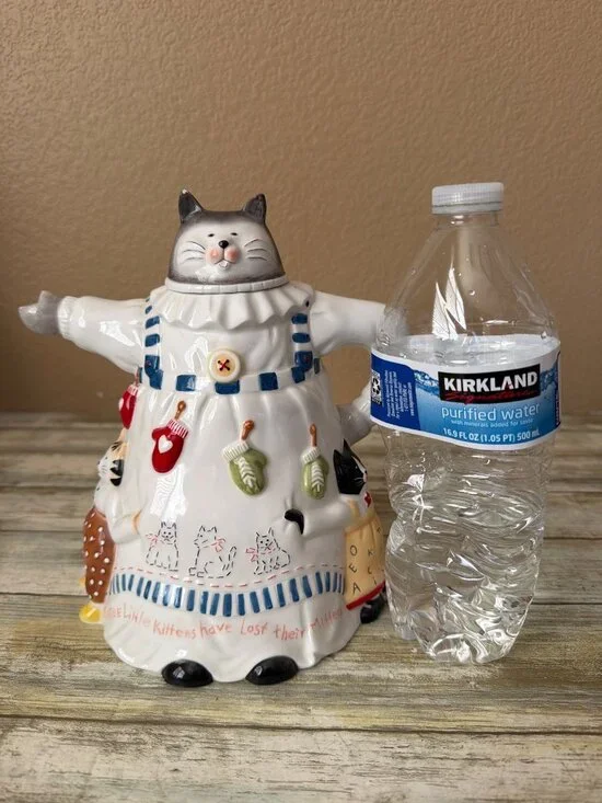 Dept 56 Three Little Kittens Storybook Collection Ceramic Teapot Cookie Jar - Picture 13 of 16